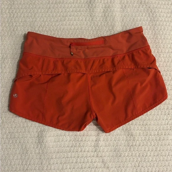 LULU LEMON hotty hot shorts crimson red - Picture 2 of 3